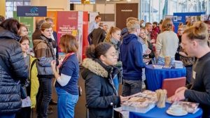 Studienmesse:BA 2025 – Zukunftspläne nach dem Abitur