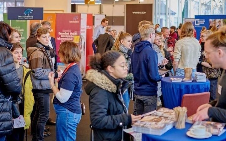 Studienmesse:BA 2025 – Zukunftspläne nach dem Abitur