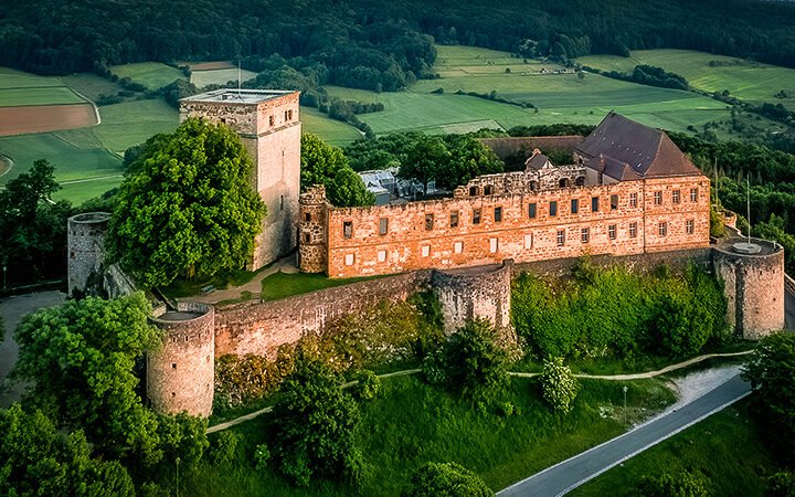 Pfingstausstellung 2025 auf der Giechburg