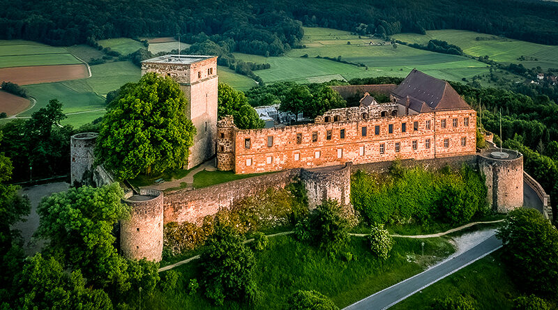 Pfingstausstellung 2025 auf der Giechburg