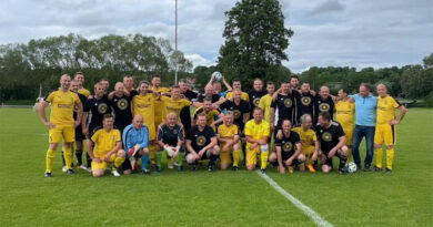 Legendenspiel 2025 beim FC Thüngfeld – Gelbe Legendenelf siegt 4:2 bei emotionalem Abschied