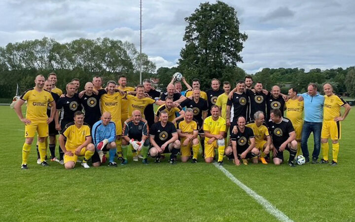 Legendenspiel 2025 beim FC Thüngfeld – Gelbe Legendenelf siegt 4:2 bei emotionalem Abschied