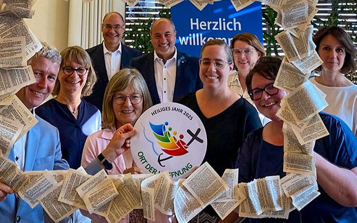 Bücherei Schlüsselfeld als „Ort der Hoffnung“ ausgezeichnet