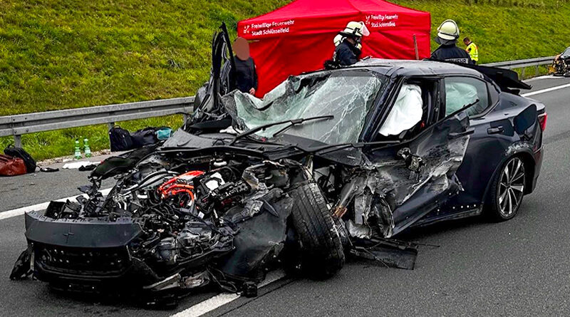 Schwerer Unfall auf der A3 bei Schlüsselfeld: LKW blockiert Fahrbahn