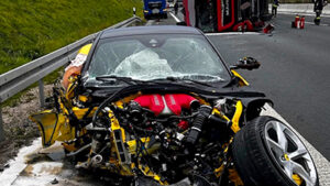 Schwerer Unfall auf der A3 bei Schlüsselfeld: LKW blockiert Fahrbahn