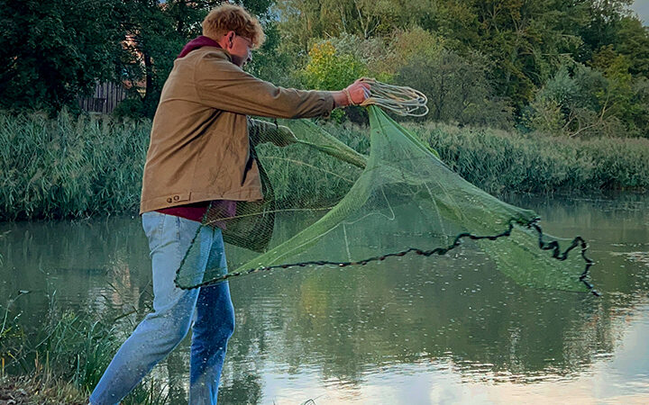 Bio-Karpfen hautnah erleben – Spaziergang mit Rangerin und Fischwirt