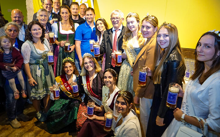 Anstich für das 12. Landkreisbier 36 Kreisla. Ein Bernstein Lager von drei Brauereien würdigt die einzigartige Bierkultur im Landkreis Bamberg.