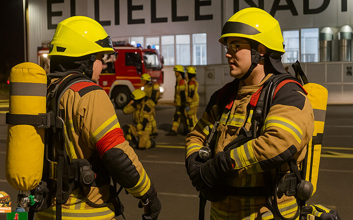 Erfolgreiche Feuerwehrprüfungen in Neustadt – Dreifacher Erfolg für die Aktiven