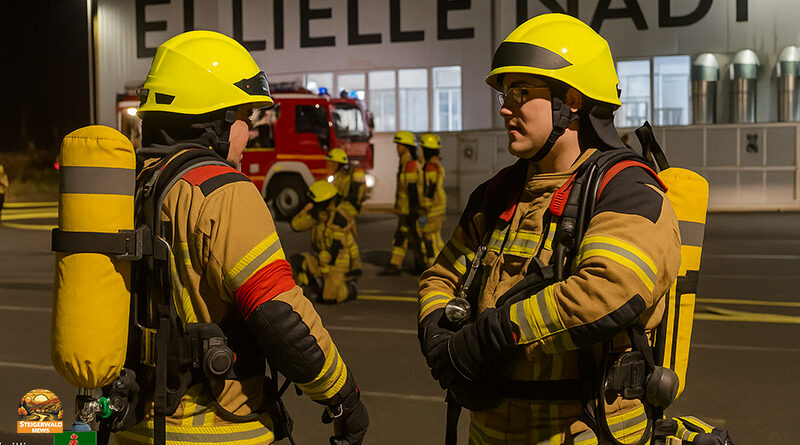 Erfolgreiche Feuerwehrprüfungen in Neustadt – Dreifacher Erfolg für die Aktiven