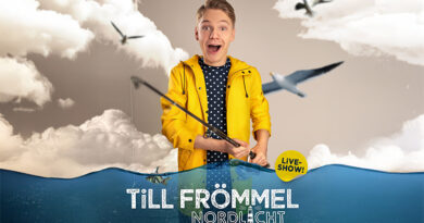 Till Frömmel im Bauernmuseum Bamberger Land Frensdorf - Impro-Comedy trifft Zauberei