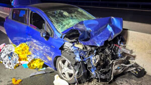 Unfall auf der Autobahn bei Schlüsselfeld - Zwei Verletzte und kurzzeitige Vollsperrung