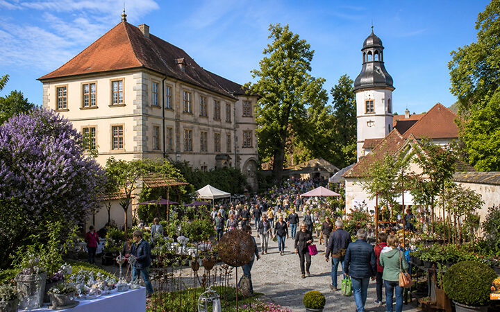 Faszination Garten auf Schloss Weingartsgreuth - Gartenmarkt lockt im Mai nach Wachenroth