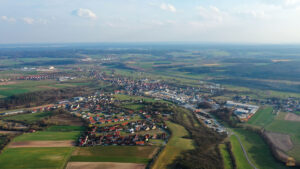 Drohnenaufnahme von Schlüsselfeld und Thüngfeld. Rechts im Bild ist Rambach