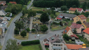 Baustelle beim Friedhof Schlüsselfeld. Ab 3. August 2026 ist die Kreuzung Aschbacher Straße / Batschkastraße in Schlüsselfeld wegen Straßenbauarbeiten bis 11. September vollständig gesperrt.
