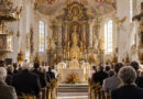 Erzbischof Herwig Gössl weihte am 19. September den neuen Altar der Burgebracher Vituskirche. Alles zur Feier und zur 4,7-Millionen-Sanierung.