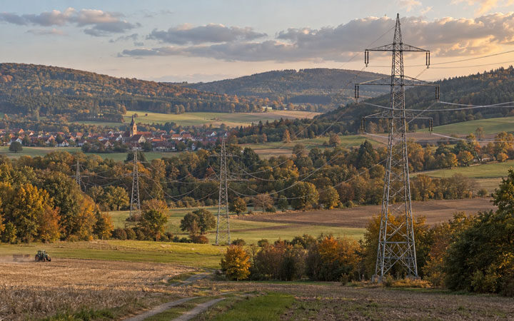 Neue Strommasten zwischen Lisberg und Eltmann: Bayernwerk beantragt Leitungsbau